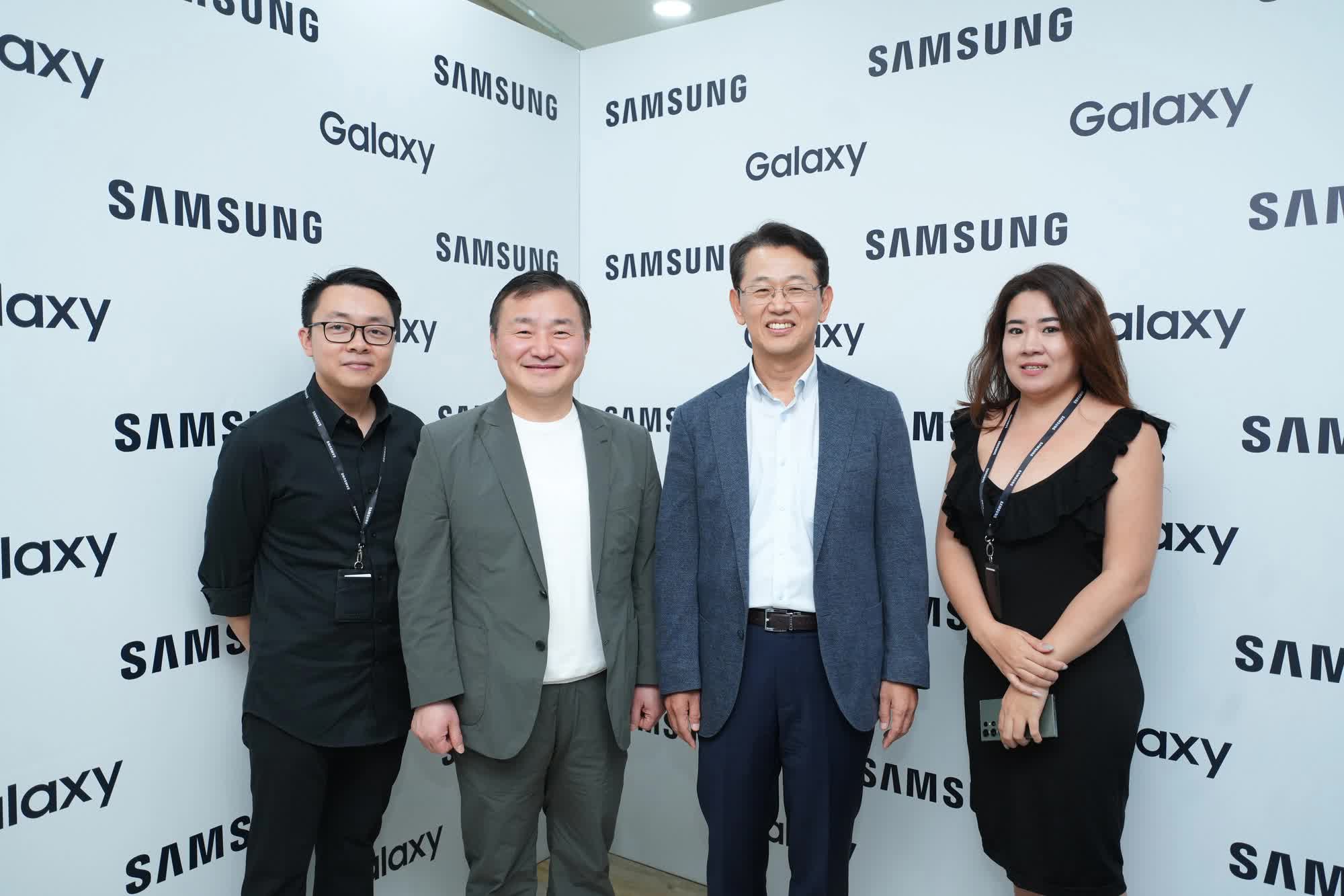 Chủ tịch mảng di động Samsung: "Tôi đang dùng ChatGPT và thảo luận với Microsoft để hiểu thêm về nó" - Ảnh 2. Chủ tịch mảng di động Samsung: "Tôi đang dùng ChatGPT và thảo luận với Microsoft để hiểu thêm về nó" - Ảnh 2.