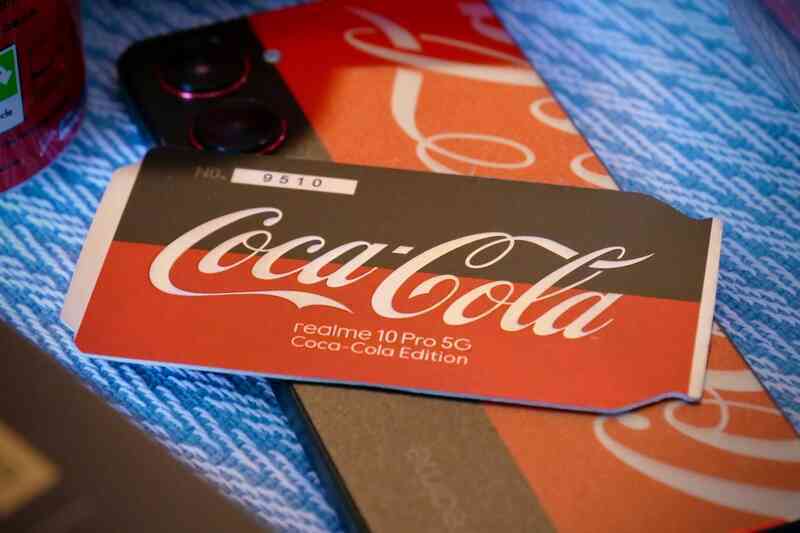 Ra mắt điện thoại Coca-Cola, giá chỉ 5,9 triệu đồng