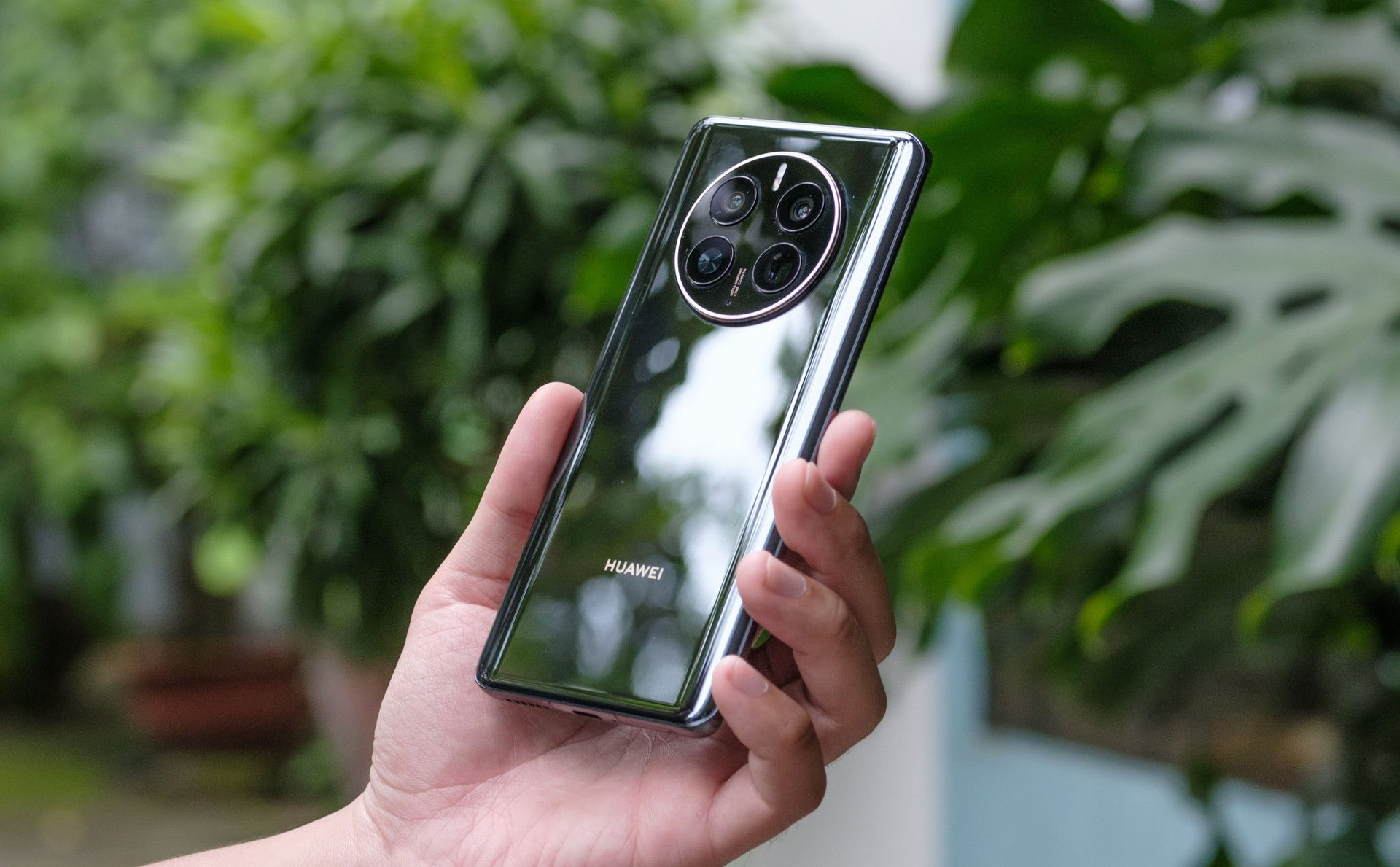 Từng được nhiều quốc gia ưa chuộng, trong đó có cả Việt Nam, hãng điện thoại này ngậm ngùi đánh mất 80 triệu người dùng vào tay Apple, Xiaomi