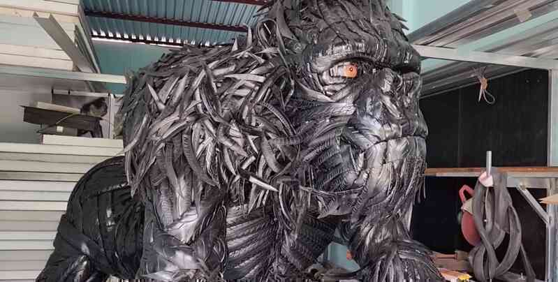 Gặp chủ nhân King Kong làm từ lốp xe đang gây bão MXH: 'Có lúc tự ngồi cắt lốp thấy rảnh thiệt' - Ảnh 3.
