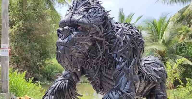 Gặp chủ nhân King Kong làm từ lốp xe đang gây bão MXH: 'Có lúc tự ngồi cắt lốp thấy rảnh thiệt' - Ảnh 4.