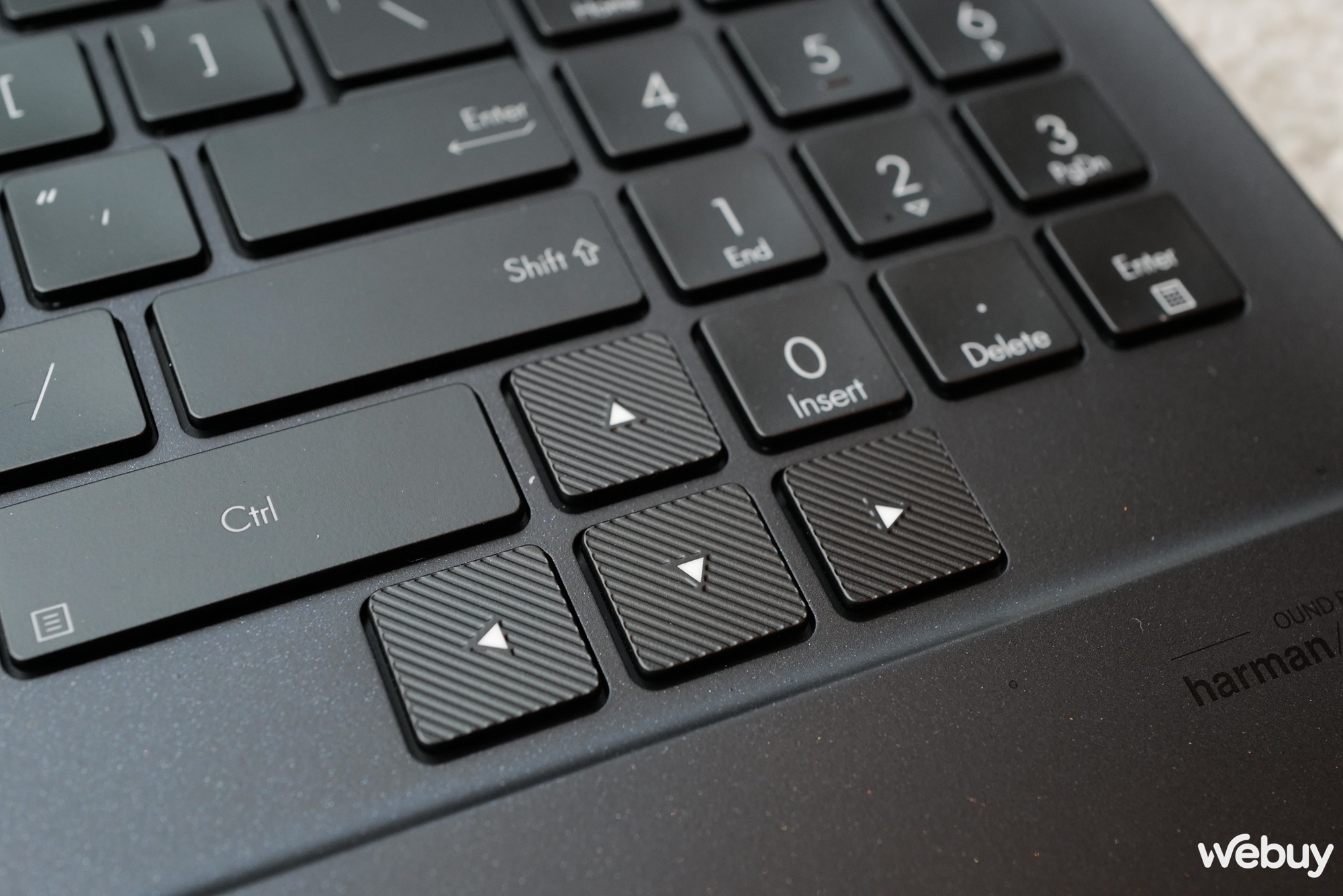 Trải nghiệm laptop có màn hình 3D của Asus: Không cần kính chuyên biệt, tuy nhiên chỉ dùng được khi ở 1 mình - Ảnh 8. Trải nghiệm laptop có màn hình 3D của Asus: Không cần kính chuyên biệt, tuy nhiên chỉ dùng được khi ở 1 mình - Ảnh 8.