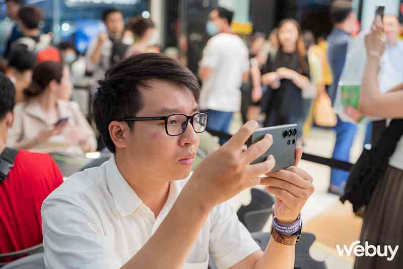 &quot;Độc lạ&quot; Samfan, bảo vợ điện thoại đang dùng đã hư thế là được mua luôn Galaxy S23 Ultra - Ảnh 11.