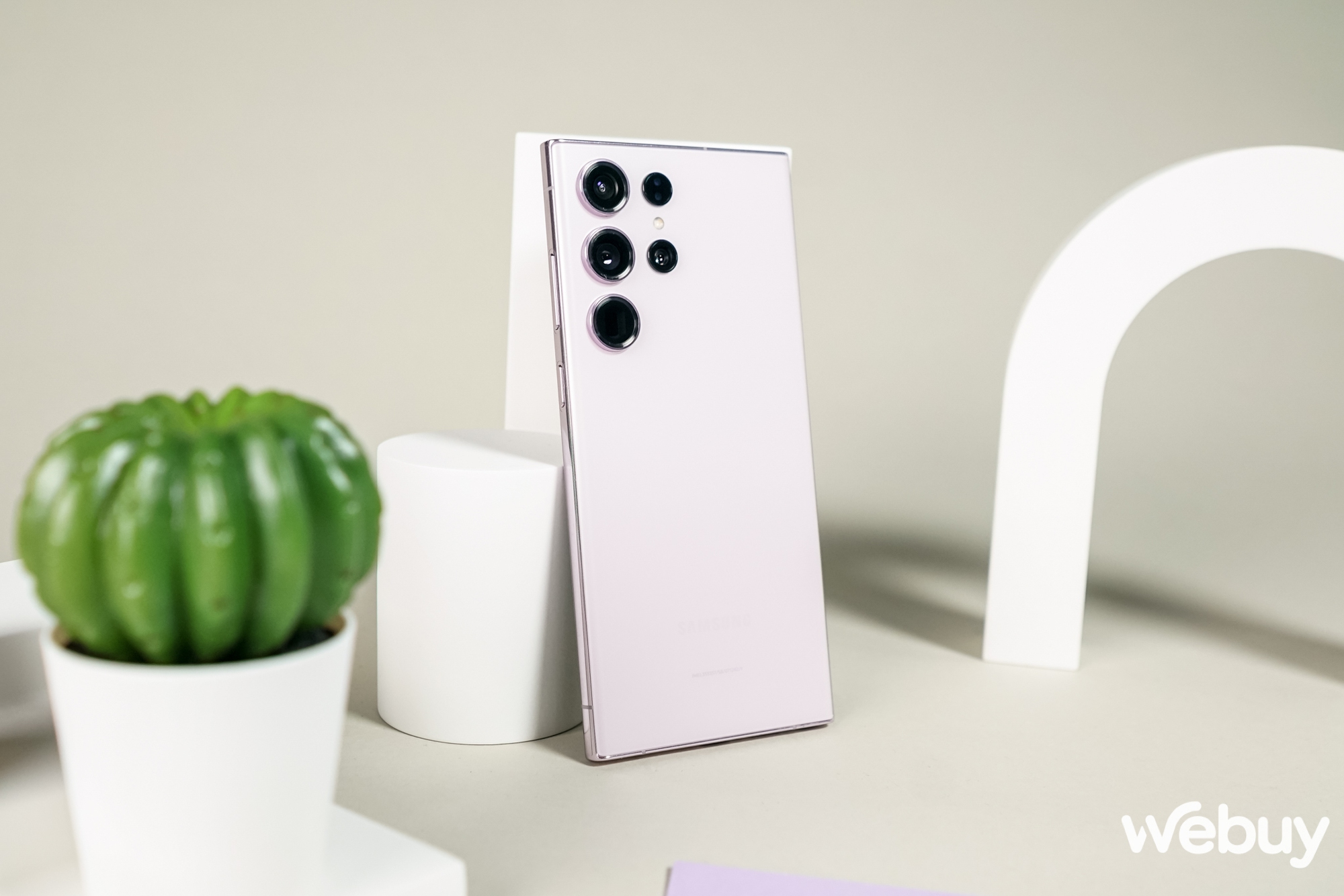 Trên tay Galaxy S23 Ultra: Đẹp lịch lãm, cấu hình "khủng", Camera 200MP mạnh mẽ hàng đầu phân khúc - Ảnh 3. Trên tay Galaxy S23 Ultra: Đẹp lịch lãm, cấu hình "khủng", Camera 200MP mạnh mẽ hàng đầu phân khúc - Ảnh 3.
