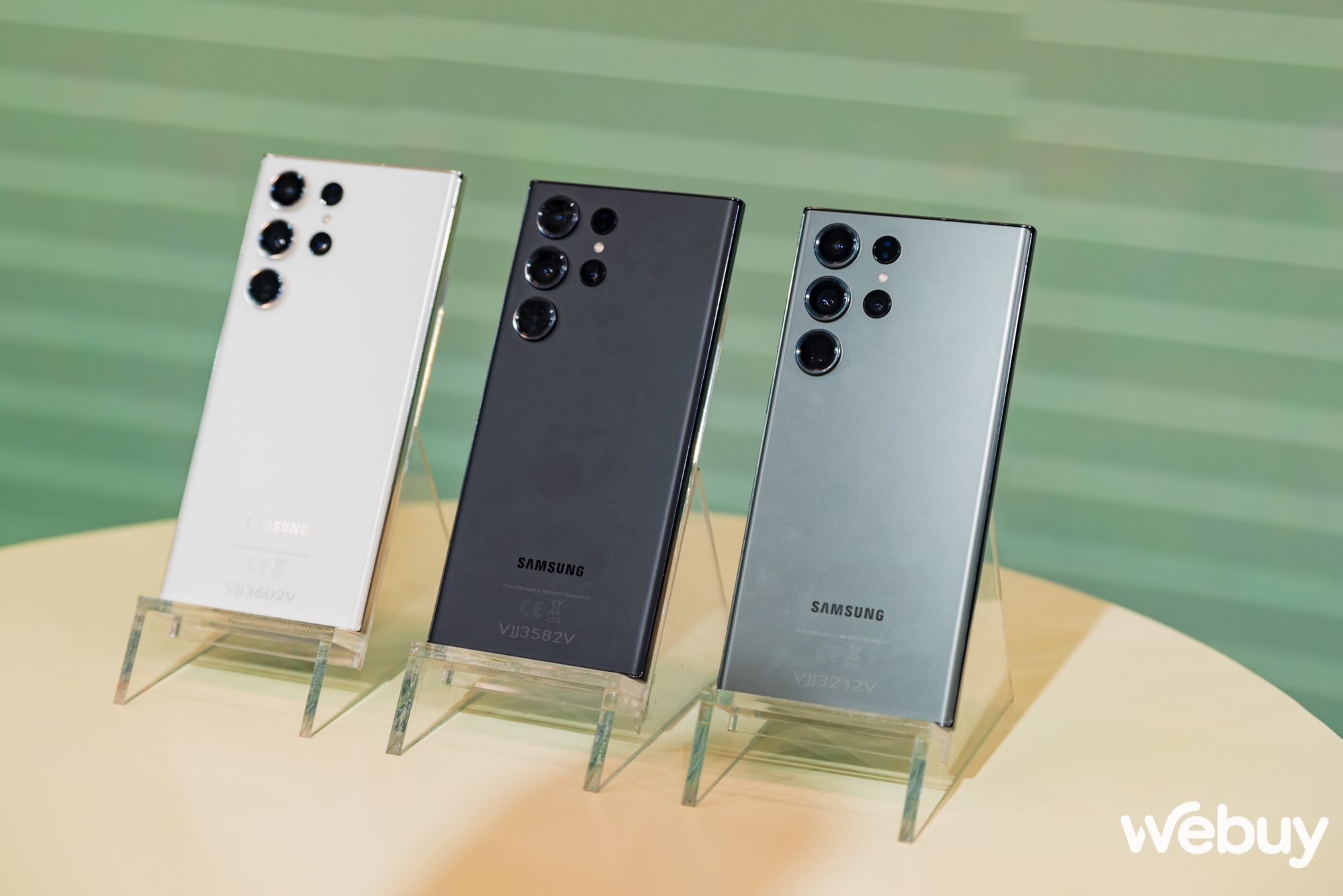 Trên tay Galaxy S23 Ultra: Đẹp lịch lãm, cấu hình "khủng", Camera 200MP mạnh mẽ hàng đầu phân khúc - Ảnh 21. Trên tay Galaxy S23 Ultra: Đẹp lịch lãm, cấu hình "khủng", Camera 200MP mạnh mẽ hàng đầu phân khúc - Ảnh 21.