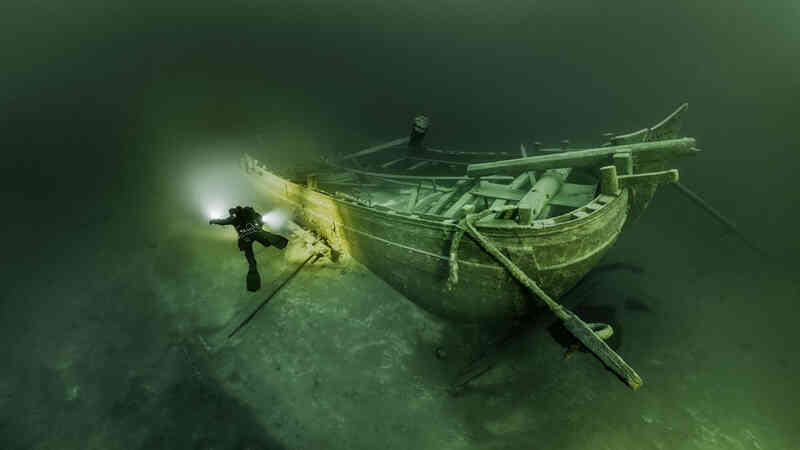 Khám phá bên trong “chiếc thuyền ma” chìm dưới đáy biển Baltic