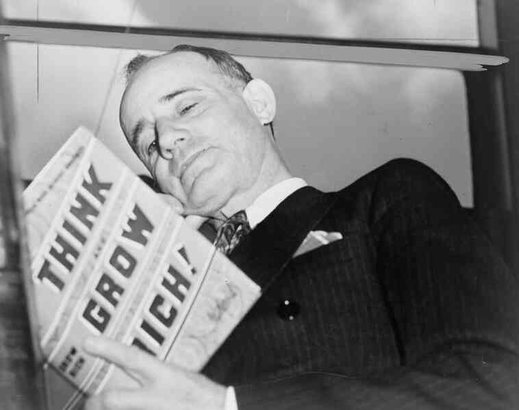 Sự thật gây sốc về Napoleon Hill - tác giả cuốn ‘Think and Grow Rich’, người khai sáng dòng sách 'self help': Là kẻ lừa đảo không hơn không kém, cuộc đời kịch tính hơn phim