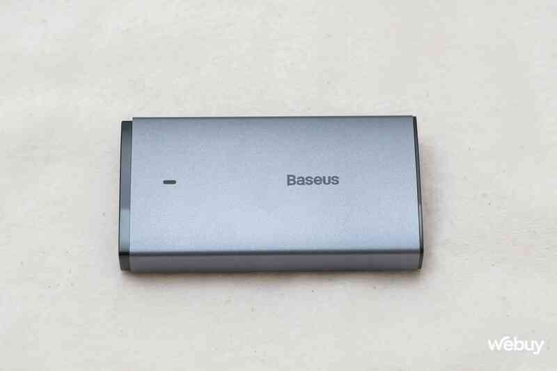 Học tập Huawei, Baseus ra mắt củ sạc nhanh siêu mỏng, giá rẻ hơn nhưng trông nó lạ lắm - Ảnh 4.