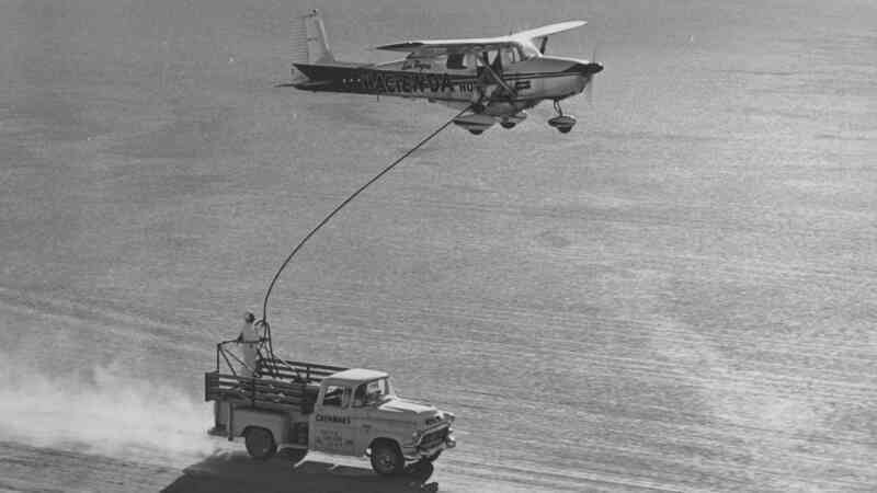 Chuyến bay dài nhất trong lịch sử nhân loại kéo dài trong bao lâu? - Ảnh 3. Chuyến bay dài nhất trong lịch sử nhân loại kéo dài trong bao lâu? - Ảnh 3.
