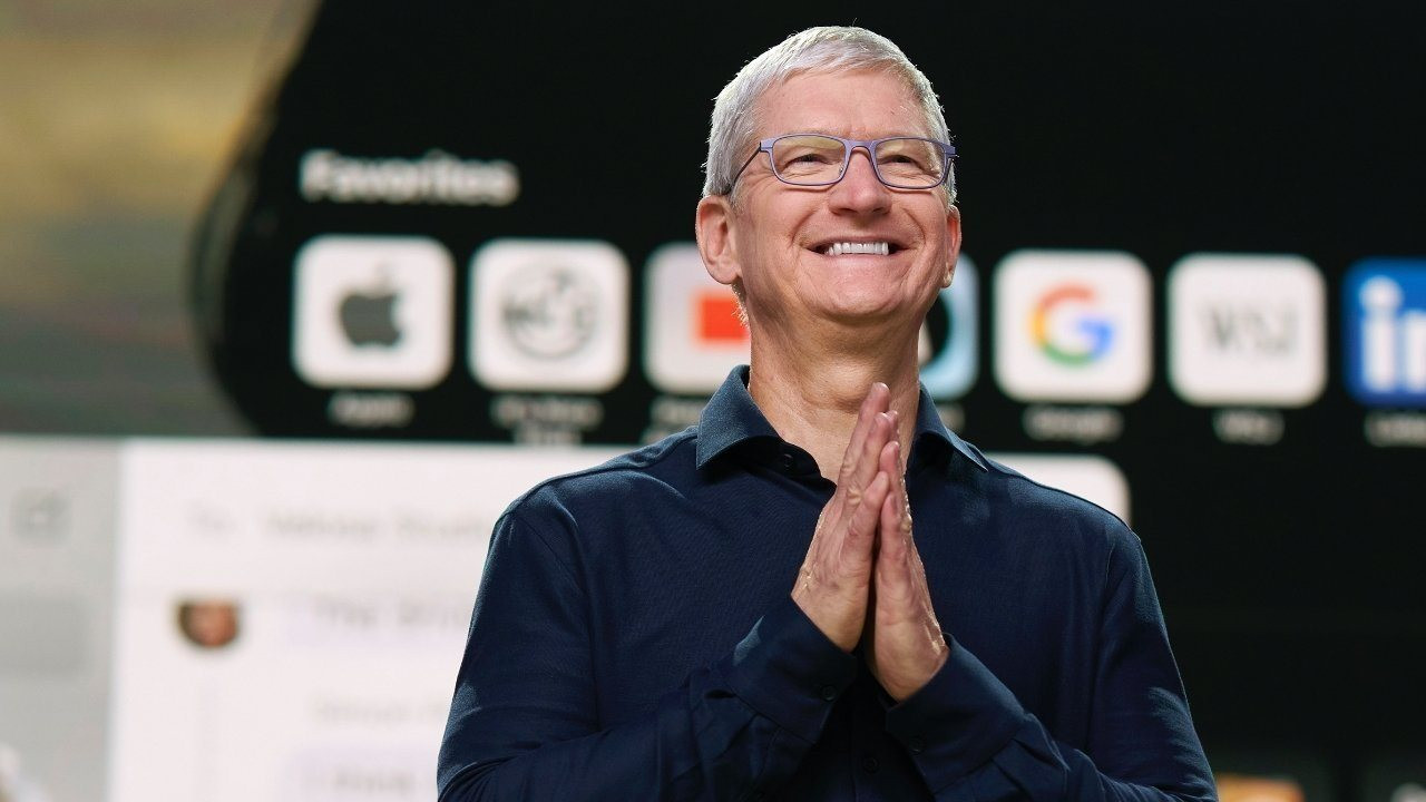 Giá iPhone cao cấp tăng từ 962 USD lên 1.600 USD sau 14 năm, CEO Tim Cook tự tin: ‘Mọi người vẫn sẽ mua sản phẩm của chúng tôi thôi’