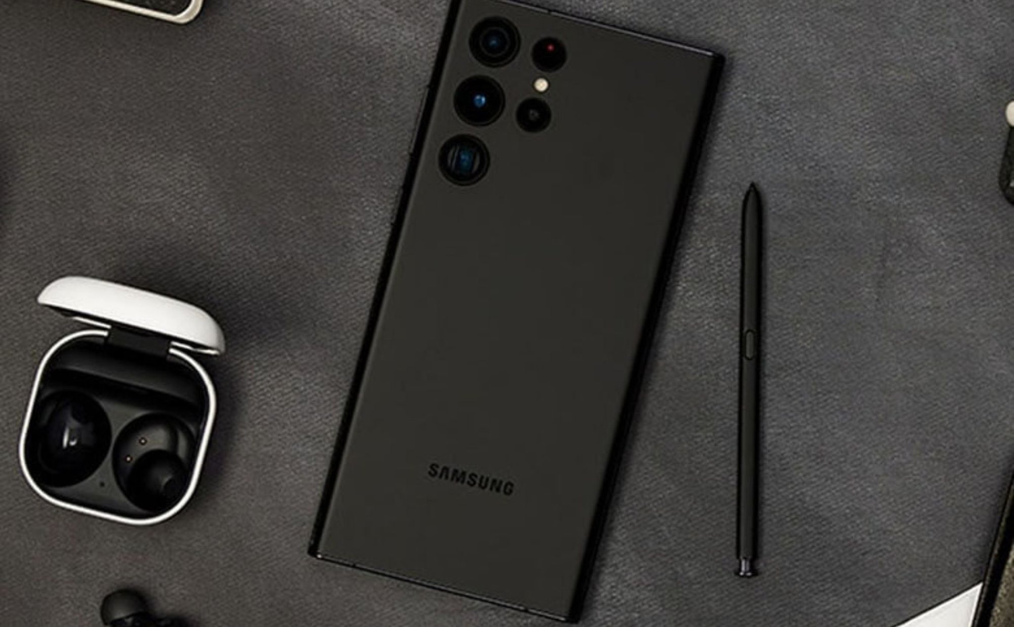 Có nên mua Samsung Galaxy S23 Ultra vì chip khủng, camera 200 "chấm"?