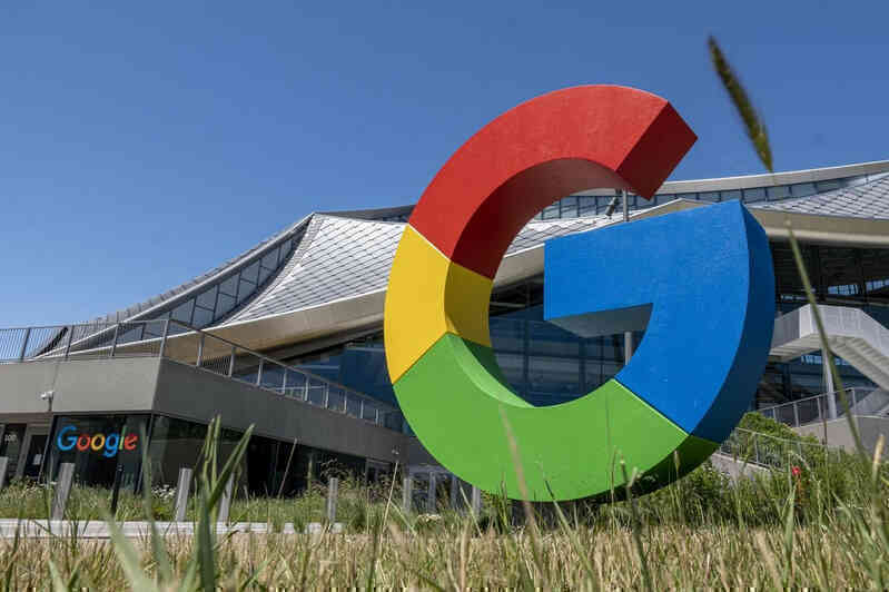 Sự thật điên rồ: Meta, Google tuyển dụng hàng nghìn nhân viên để họ… không làm gì cả, chỉ cần đi họp cho có - Ảnh 2.