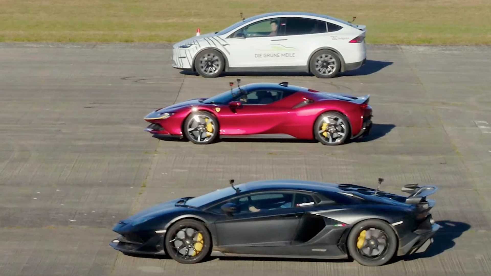 Mang SUV điện của Tesla ra đua với 2 siêu xe của Ferrari và Lamborghini - Chân dung kẻ chiến thắng đầy bất ngờ