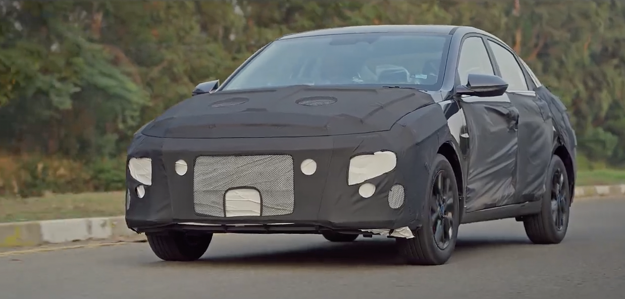 Vào tận nhà máy lắp Hyundai Accent 2023: Dùng máy quét 3D, sơn cao cấp uy tín thế này thì còn ai chê được xe Hàn - Ảnh 4. Vào tận nhà máy lắp Hyundai Accent 2023: Dùng máy quét 3D, sơn cao cấp uy tín thế này thì còn ai chê được xe Hàn - Ảnh 4.