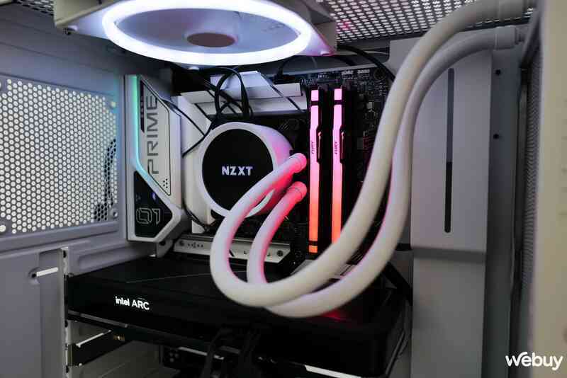Đánh giá nhanh RAM Kingston Fury Beast RGB 5200MHz DDR5: Thiết kế và hiệu năng đều