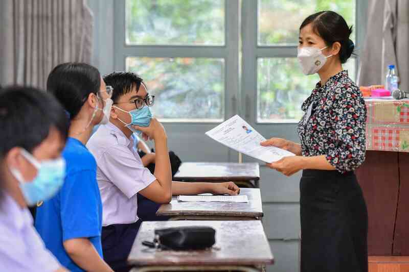TikToker chê các ngành học vô dụng: Hành vi trái đạo đức, cần xử phạt nặng - Ảnh 2. TikToker chê các ngành học vô dụng: Hành vi trái đạo đức, cần xử phạt nặng - Ảnh 2.