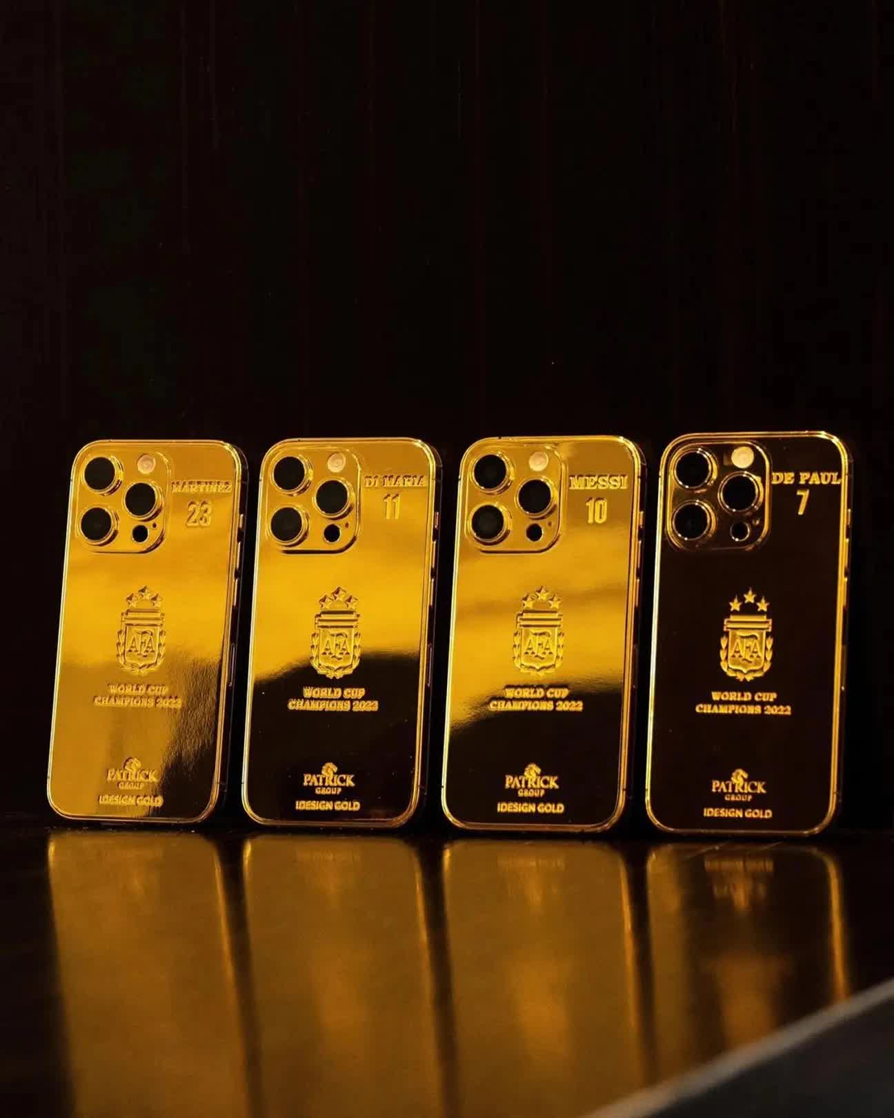 Messi chi 5 tỷ đồng mua 35 chiếc iPhone mạ vàng 24K tặng toàn đội Argentina - Ảnh 4. Messi chi 5 tỷ đồng mua 35 chiếc iPhone mạ vàng 24K tặng toàn đội Argentina - Ảnh 4.