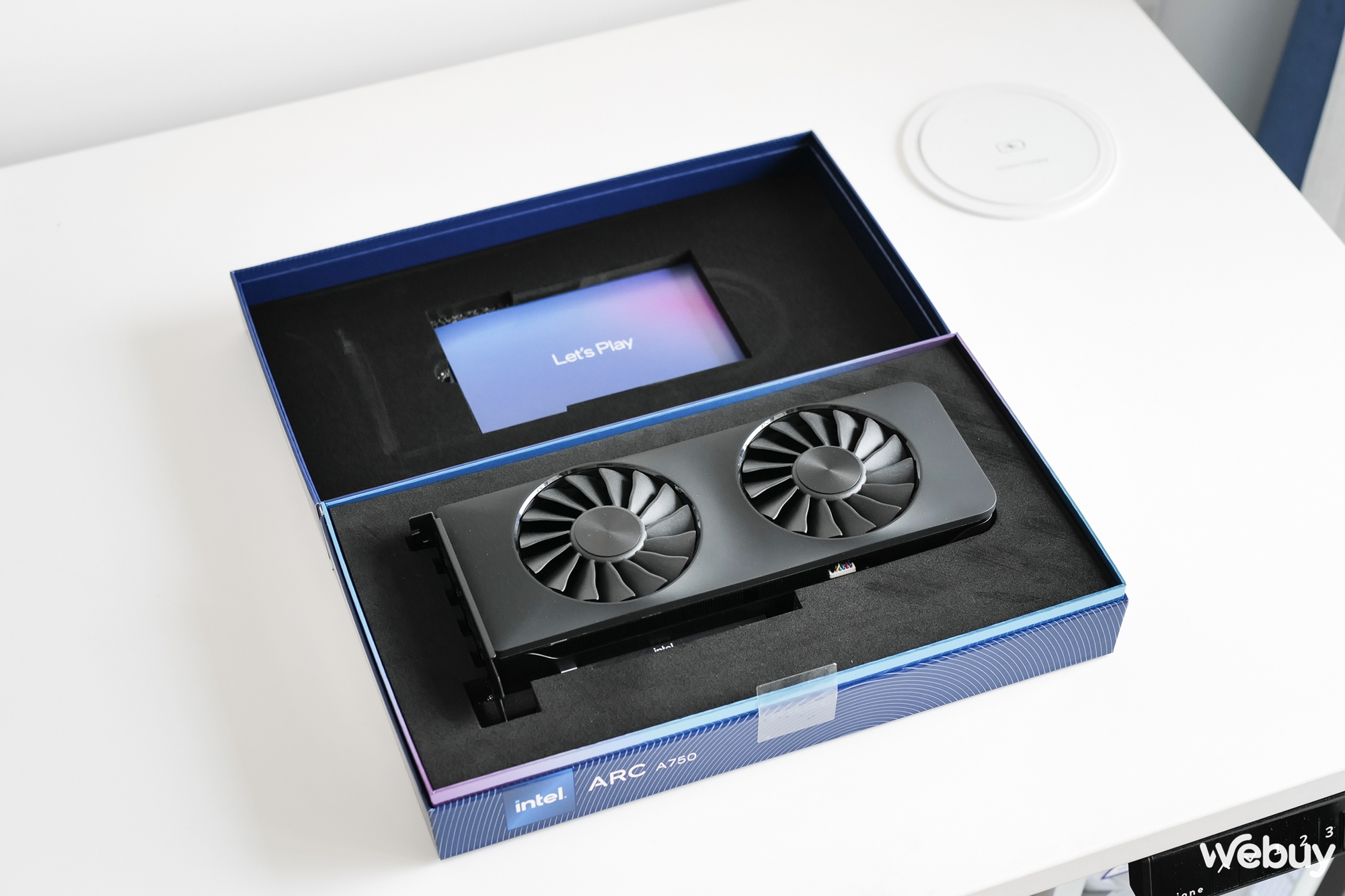 Đánh giá Intel Arc A750: Lựa chọn mới cho GPU phân khúc tầm trung - Ảnh 2. Đánh giá Intel Arc A750: Lựa chọn mới cho GPU phân khúc tầm trung - Ảnh 2.
