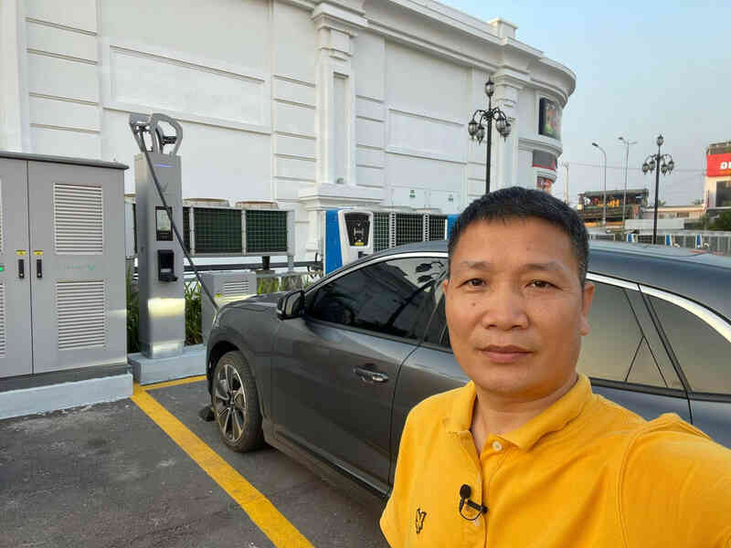 Đi xuyên Việt bằng VinFast VF8 trong thời gian kỷ lục 28,5 giờ