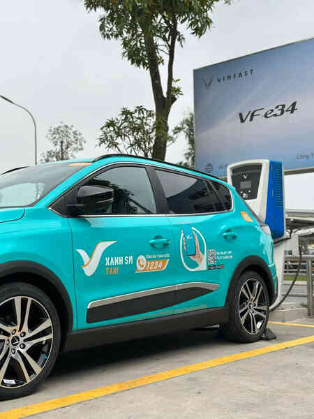 Đội xe taxi điện của ông Phạm Nhật Vượng sẽ gồm những mẫu nào? - Ảnh 3. Đội xe taxi điện của ông Phạm Nhật Vượng sẽ gồm những mẫu nào? - Ảnh 3.
