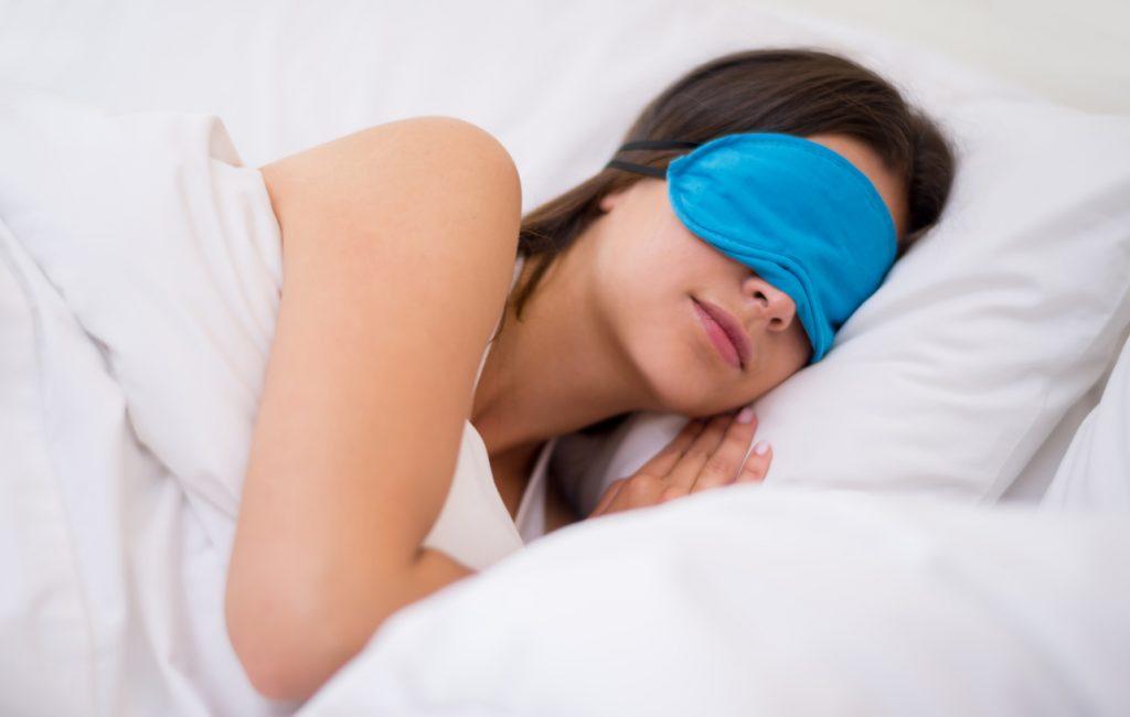 Chuyên gia giấc ngủ: Ngủ 8 tiếng/ngày vẫn chưa đủ, thực hiện 1 điều cực rẻ tiền này cơ thể hưởng lợi không ngờ, khỏe mạnh, sống lâu
