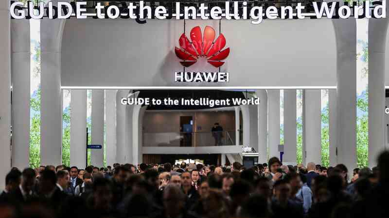 Không còn điện thoại, đây là cách Huawei 'trở lại đường đua' công nghệ với Mỹ