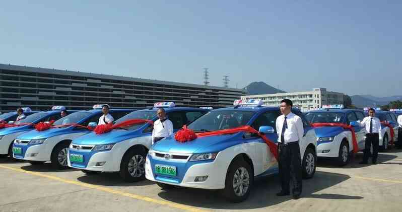 100% taxi điện: Mục tiêu sắp hoàn thành ở Trung Quốc, riêng Bắc Kinh chi tới 1,3 tỷ USD để đổi hết sang xe điện - Ảnh 2. 100% taxi điện: Mục tiêu sắp hoàn thành ở Trung Quốc, riêng Bắc Kinh chi tới 1,3 tỷ USD để đổi hết sang xe điện - Ảnh 2.