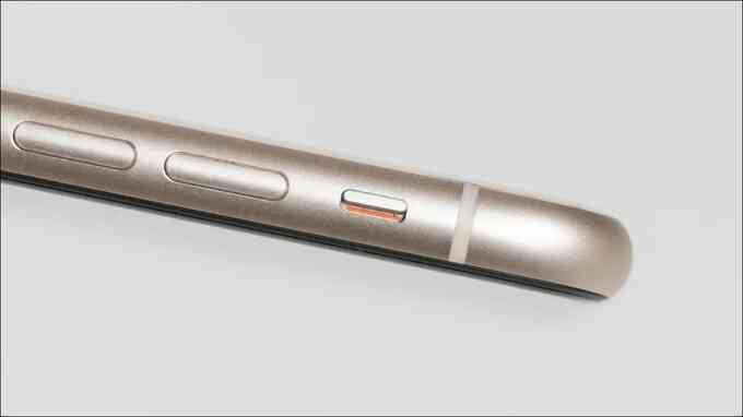 Tính năng đặc trưng "gắn bó" với iPhone 16 năm sẽ bị loại bỏ?