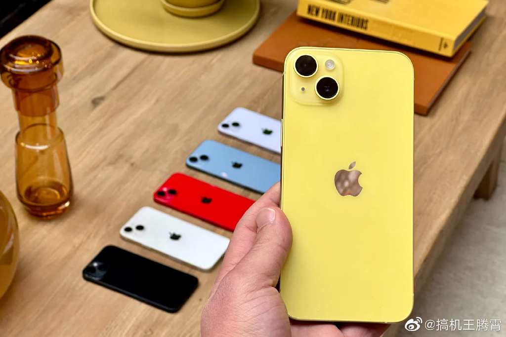 Ảnh thực tế iPhone 14 màu vàng mới ra mắt: Chưa thực sự ấn tượng! - Ảnh 7. Ảnh thực tế iPhone 14 màu vàng mới ra mắt: Chưa thực sự ấn tượng! - Ảnh 7.