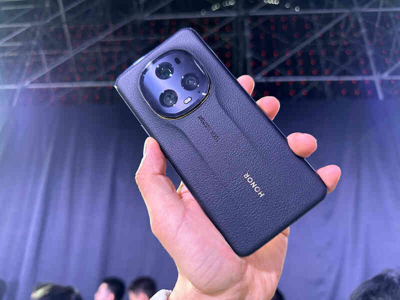 Honor ra mắt flagship Magic5 Ultimate: Thiết kế lạ mắt, Snapdragon 8 Gen 2, có Face ID, giá 22,8 triệu đồng