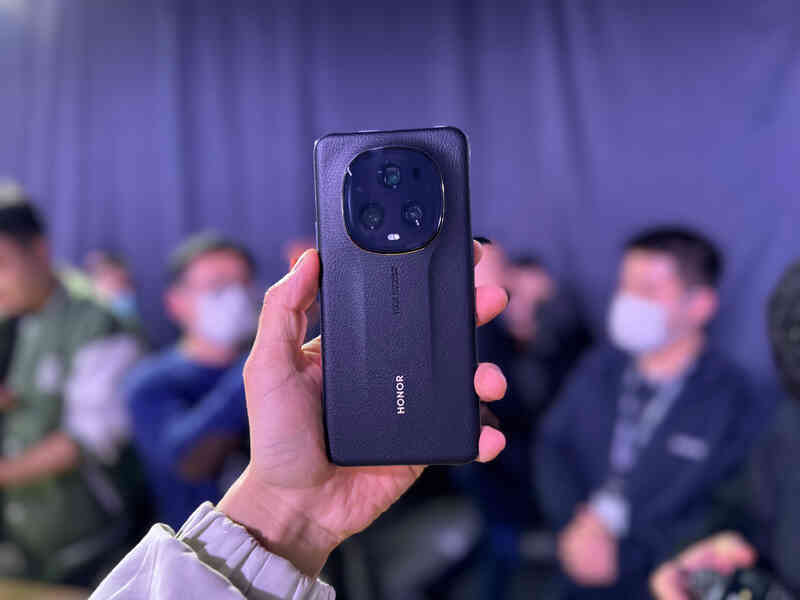 Honor ra mắt flagship Magic5 Ultimate: Thiết kế lạ mắt, Snapdragon 8 Gen 2, có Face ID, giá 22,8 triệu đồng
