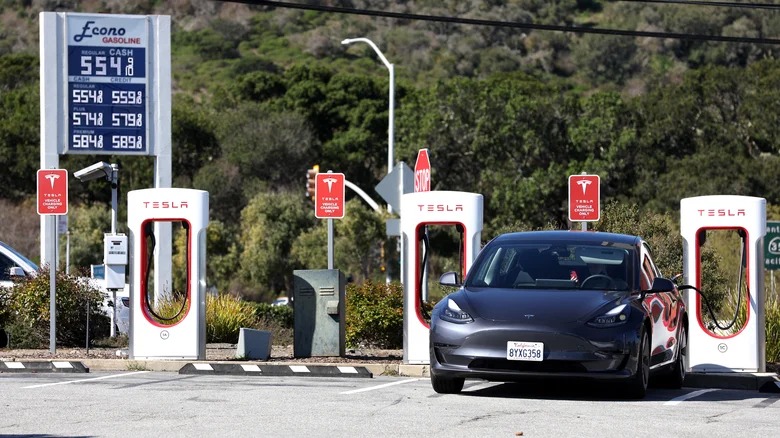 Những tính năng làm nên thành công của xe điện Tesla mà VinFast có thể học hỏi - Ảnh 10. Những tính năng làm nên thành công của xe điện Tesla mà VinFast có thể học hỏi - Ảnh 10.