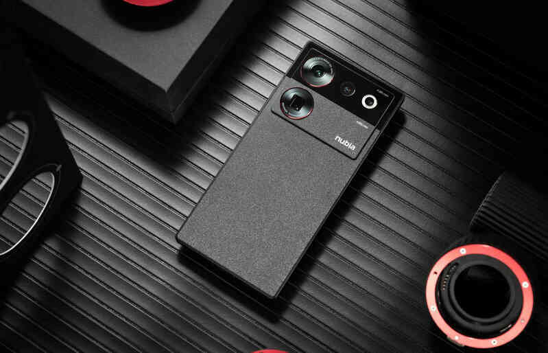 Ra mắt nubia Z50 Ultra: Viền màn hình siêu mỏng, camera selfie ẩn, Snapdragon 8 Gen 2, giá từ 13,6 triệu đồng