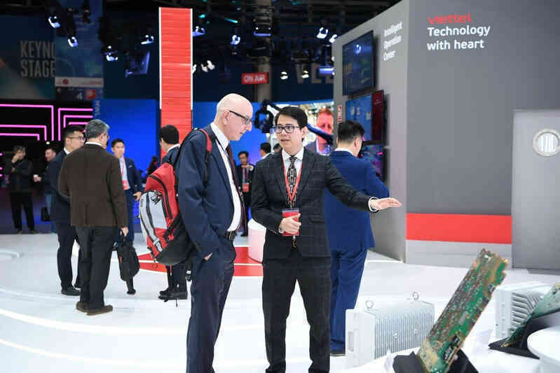 ‘Công nghệ từ trái tim’: Dấu ấn công nghệ Việt tại MWC 2023 - Ảnh 3.