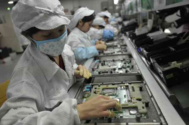 Apple nói lời 'chia tay cay đắng' với Trung Quốc, 'công xưởng iPhone' ngay lập tức cắt hơn 10% lương, 'mất' 1 nửa nhân sự - Ảnh 1. Apple nói lời 'chia tay cay đắng' với Trung Quốc, 'công xưởng iPhone' ngay lập tức cắt hơn 10% lương, 'mất' 1 nửa nhân sự - Ảnh 1.