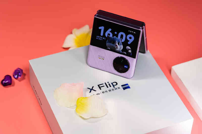 vivo ra mắt smartphone gập &quot;vỏ sò&quot; đầu tiên: Màn hình phụ kích thước lớn, camera Zeiss, Snapdragon 8+ Gen 1, giá 20,5 triệu đồng - Ảnh 7.