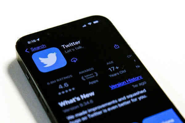Twitter thu hồi tick xanh ‘người sống’, cấp xác thực cho tài khoản người đã mất