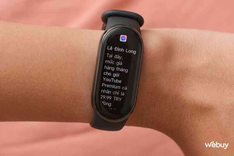 Trên tay Xiaomi Band 8 tại VN: Thiết kế không đổi nhưng nâng cấp dây đeo, có màn hình 60Hz, pin 16 ngày, giá từ 850.000 đồng