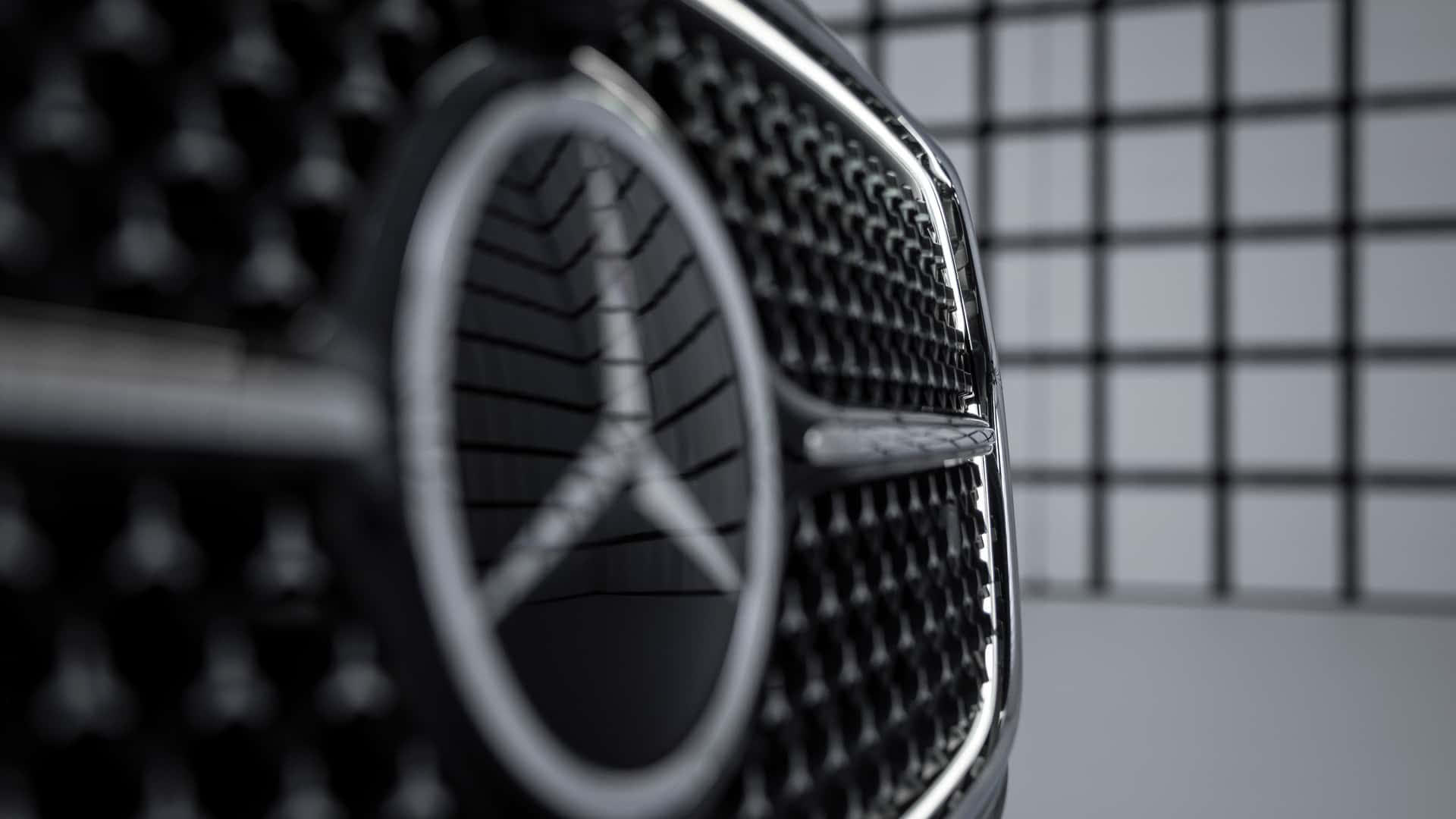 Ra mắt Mercedes-Benz E-Class 2024: Đèn lạ mắt, nhiều màn hình như EQS, đủ trò chơi game đến xem TikTok