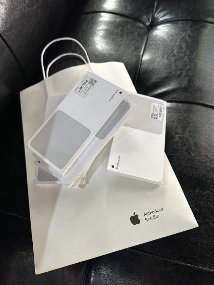 Từng bị chế nhạo, giẻ lau Apple trở thành hàng hot tại Việt Nam: Có người mua gần chục chiếc dùng dần, nhiều người tiếc nuối vì không mua được - Ảnh 6. Từng bị chế nhạo, giẻ lau Apple trở thành hàng hot tại Việt Nam: Có người mua gần chục chiếc dùng dần, nhiều người tiếc nuối vì không mua được - Ảnh 6.