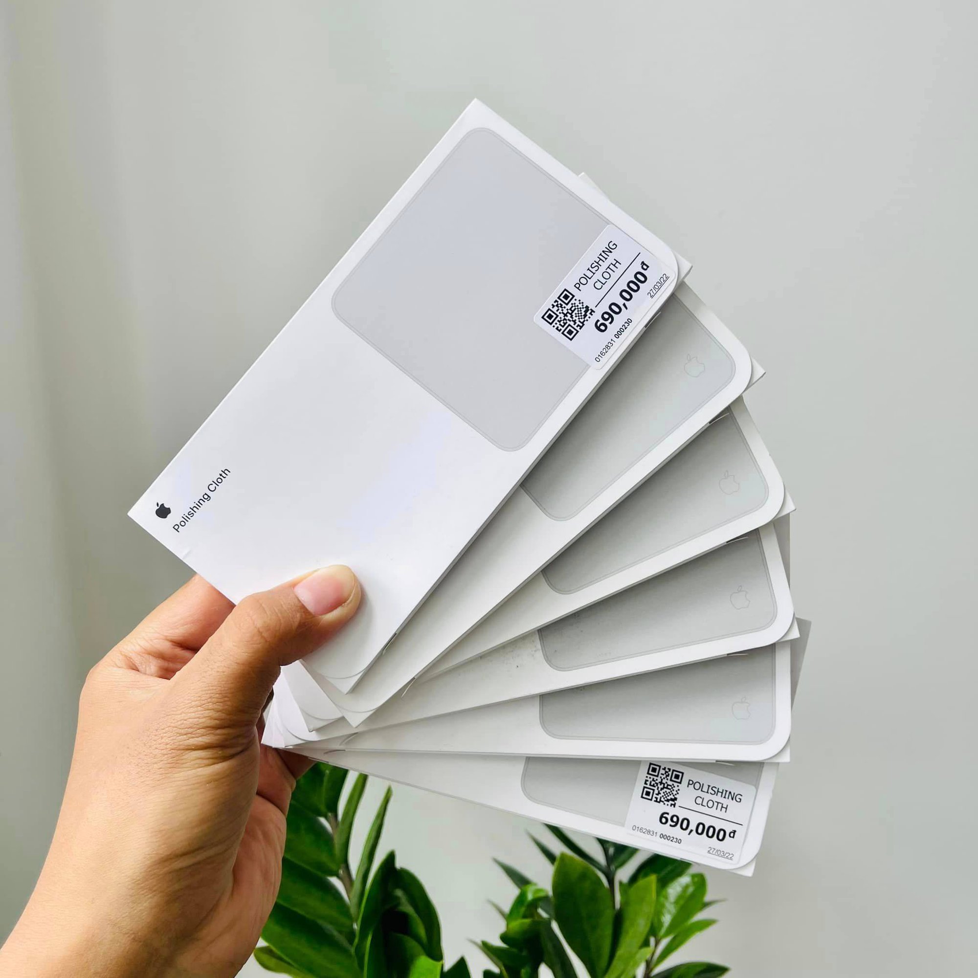 Từng bị chế nhạo, giẻ lau Apple trở thành hàng hot tại Việt Nam: Có người mua cả vài chiếc dùng dần, nhiều người tiếc nuối vì không mua được - Ảnh 5. Từng bị chế nhạo, giẻ lau Apple trở thành hàng hot tại Việt Nam: Có người mua cả vài chiếc dùng dần, nhiều người tiếc nuối vì không mua được - Ảnh 5.