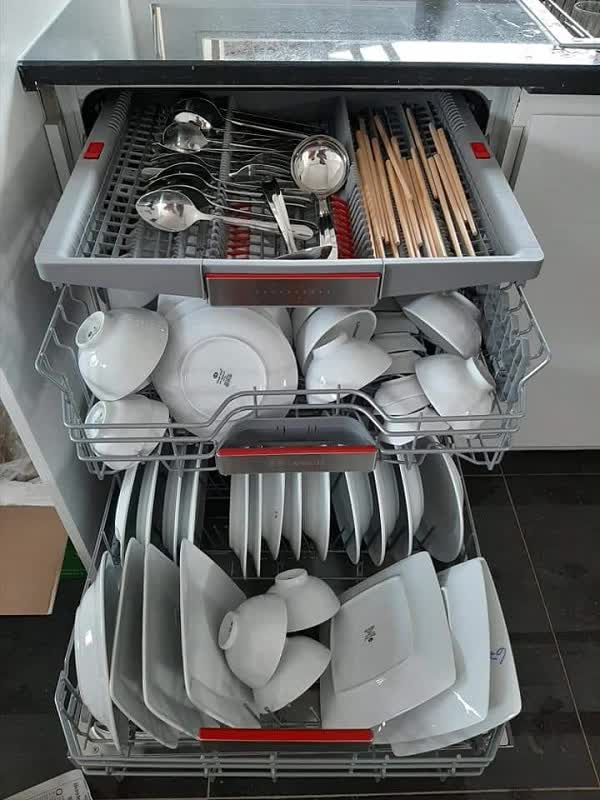 Ít ai biết máy rửa bát có thể tăng sức chứa tối đa bằng những cách đơn giản này