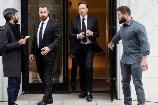 Tham vọng bí mật của Elon Musk: Biến Twitter thành 'tổ chức tài chính lớn nhất thế giới', trị giá 250 tỷ USD sánh ngang JP Morgan Chase - Ảnh 2.