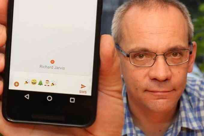 Neil Papworth là người phát minh và gửi đi tin nhắn SMS đầu tiên từ một chiếc điện thoại di động (Ảnh: Wiki).