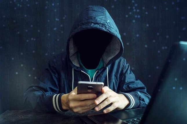 Thanh tra 'sờ gáy' doanh nghiệp ôm nhiều SIM bất thường