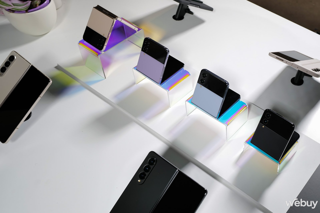 Có những lý do khiến Galaxy Z Flip4 được coi là smartphone “sinh ra dành cho giới trẻ” - Ảnh 11. Có những lý do khiến Galaxy Z Flip4 được coi là smartphone “sinh ra dành cho giới trẻ” - Ảnh 11.
