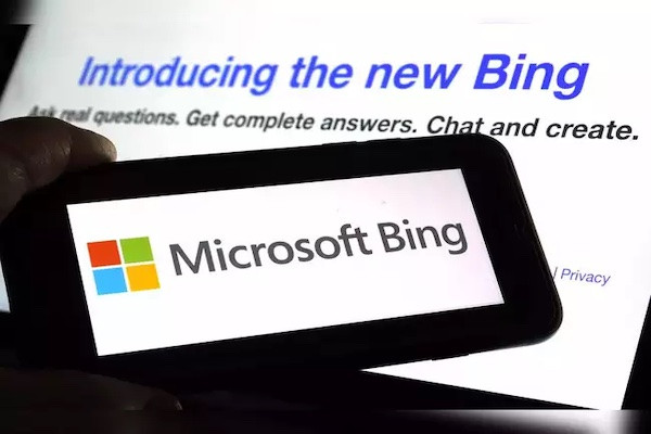 Google hé lộ chiến lược đưa chat AI vào công cụ tìm kiếm