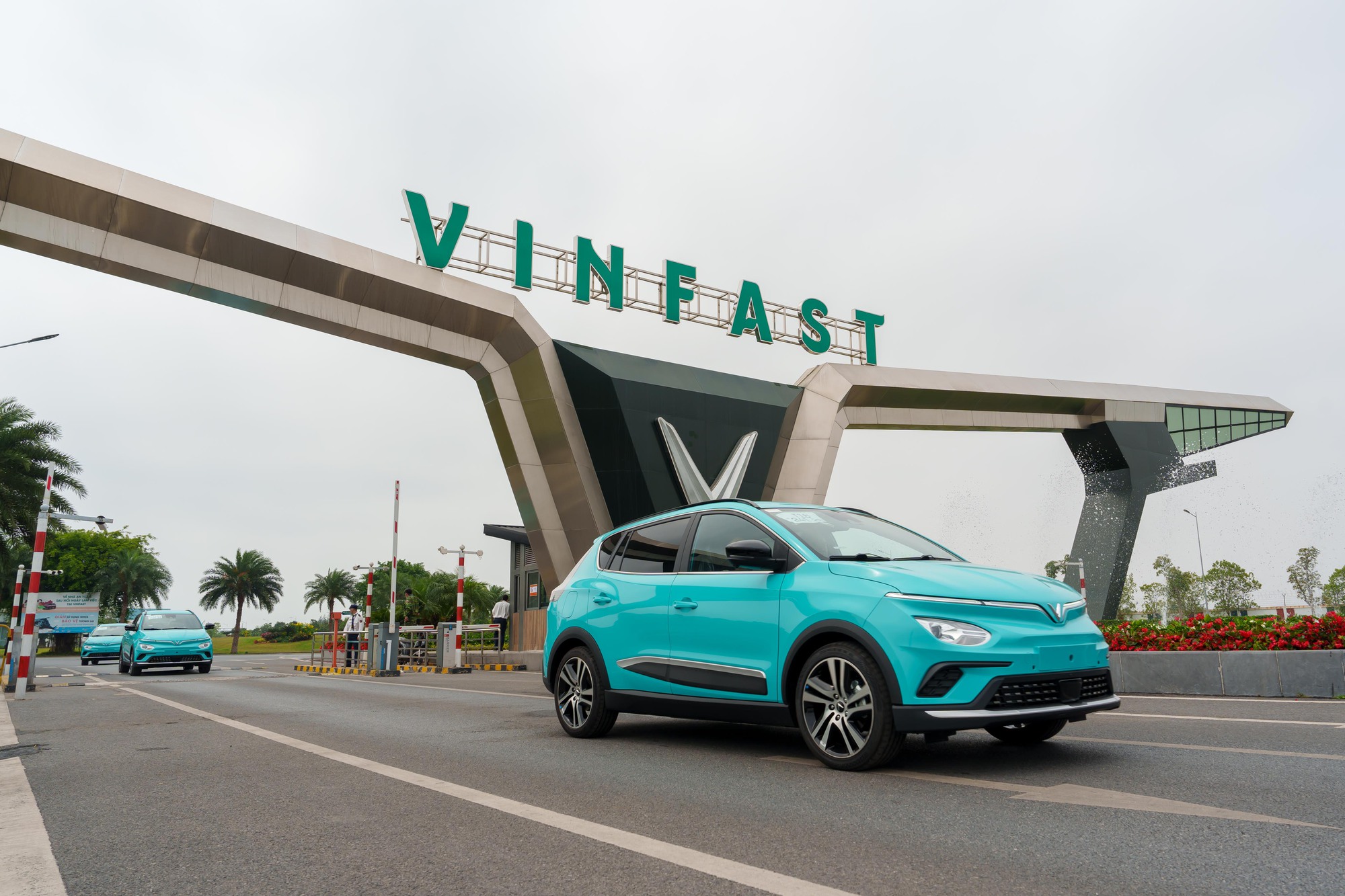 Giá taxi điện VinFast đắt hay rẻ: Nhìn ngay bảng so sánh với Mai Linh, Vinasun, G7… để chọn được xe phù hợp