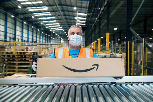 &quot;Phép vua thua lệ làng&quot; ở châu Âu: Google, Amazon đau đầu vì không thể sa thải hàng loạt, buộc phải trả cả năm lương để nhân viên tự nghỉ - Ảnh 2.
