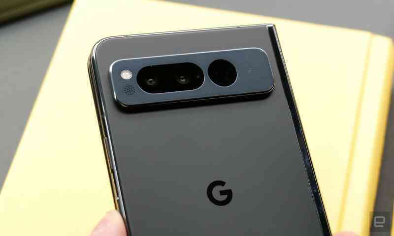 Ra mắt Pixel Fold: Smartphone gập đầu tiên của Google nhưng có một thứ còn không bằng Galaxy Fold đời đầu - Ảnh 5. Ra mắt Pixel Fold: Smartphone gập đầu tiên của Google nhưng có một thứ còn không bằng Galaxy Fold đời đầu - Ảnh 5.